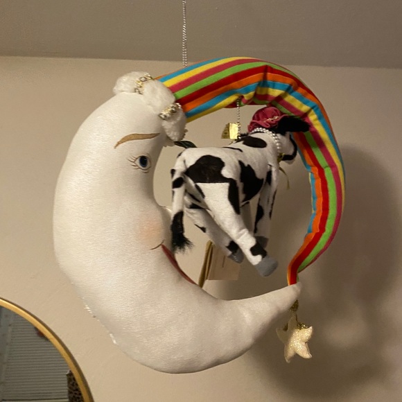 Cow Jumped Over the Moon Mobile - Picture 5 of 5